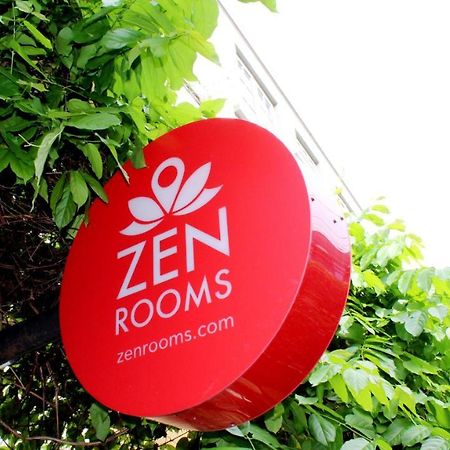 Zen Rooms Damrongrak Road Банкок Екстериор снимка
